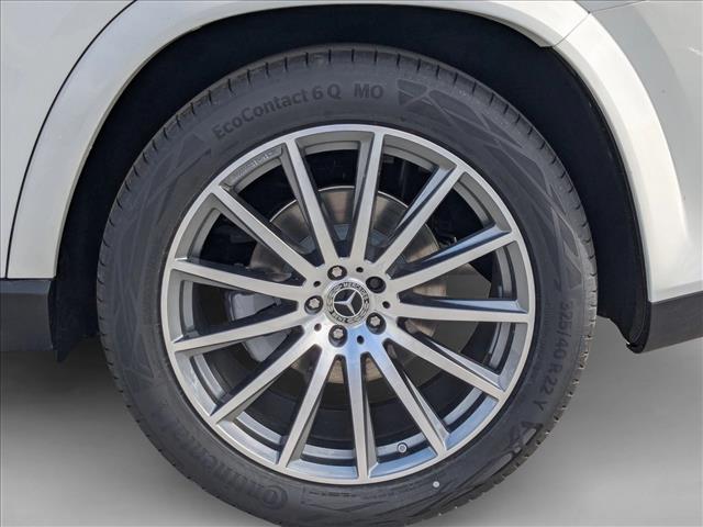 2026 Mercedes-Benz GLS 450 Image 9 of 19