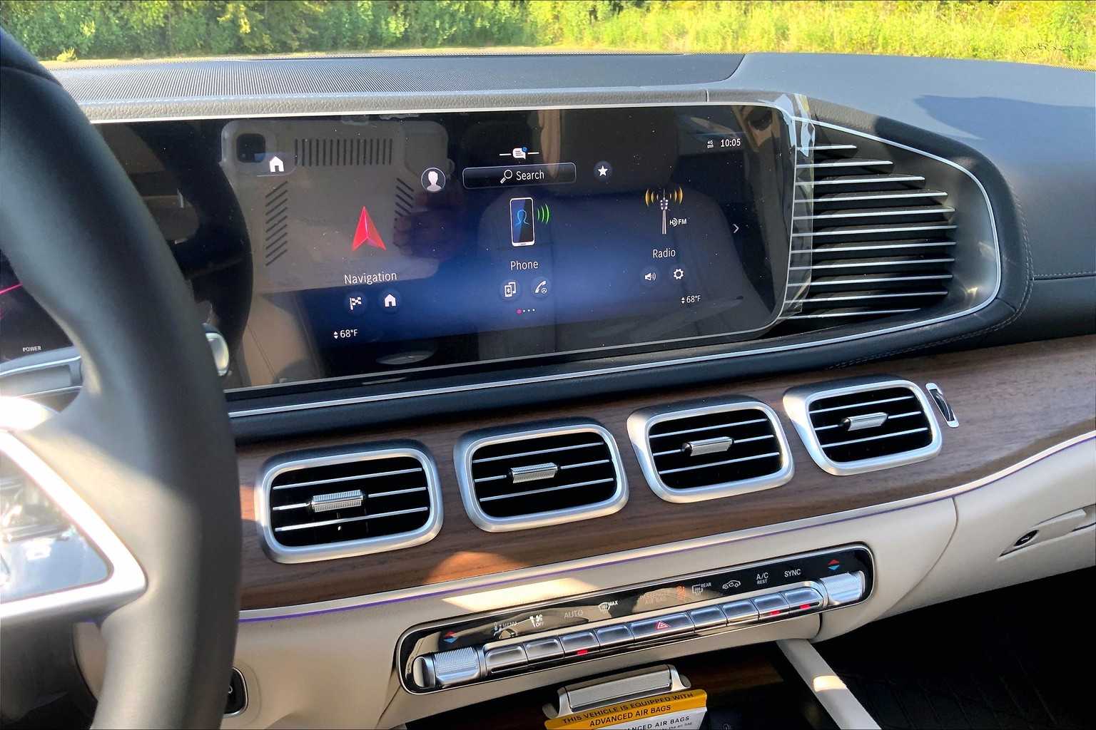 2026 Mercedes-Benz GLS 450 Image 11 of 16