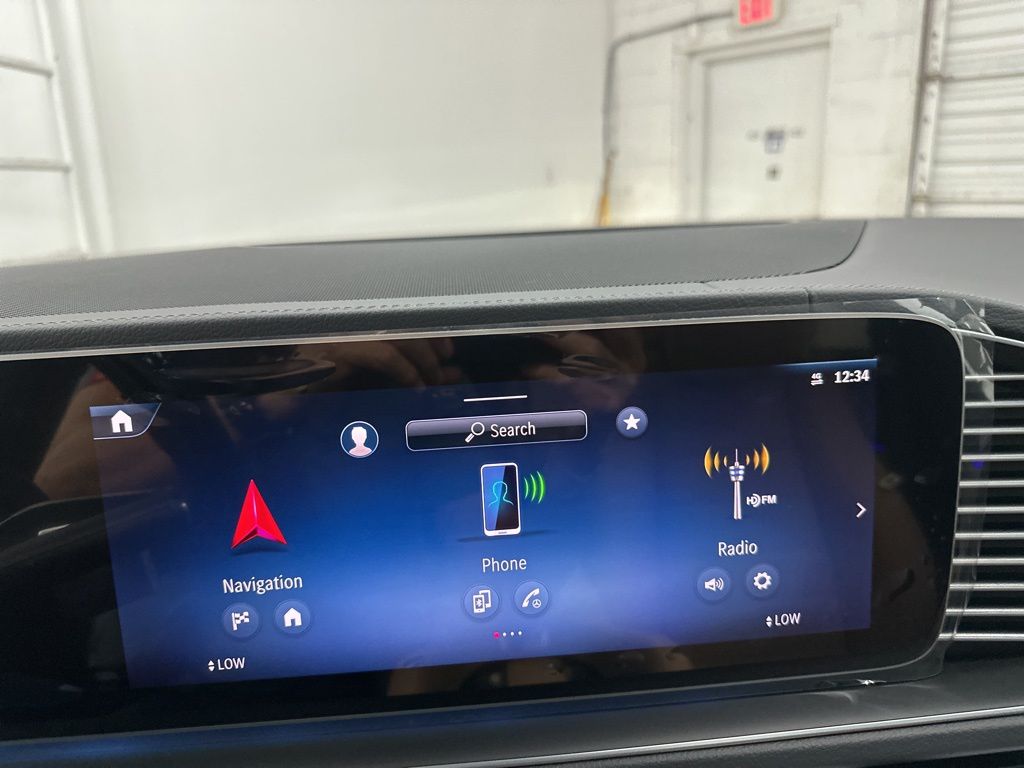 2026 Mercedes-Benz GLS 450 Image 26 of 36