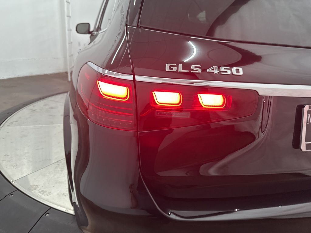 2026 Mercedes-Benz GLS 450 Image 36 of 36