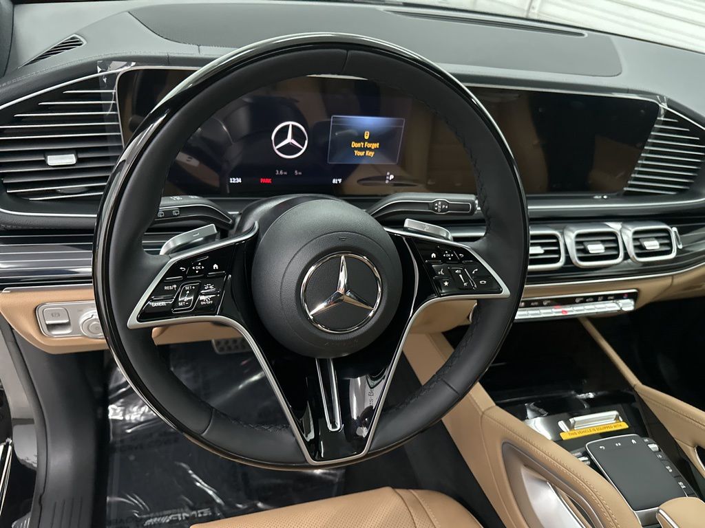 2026 Mercedes-Benz GLS 450 Image 21 of 36