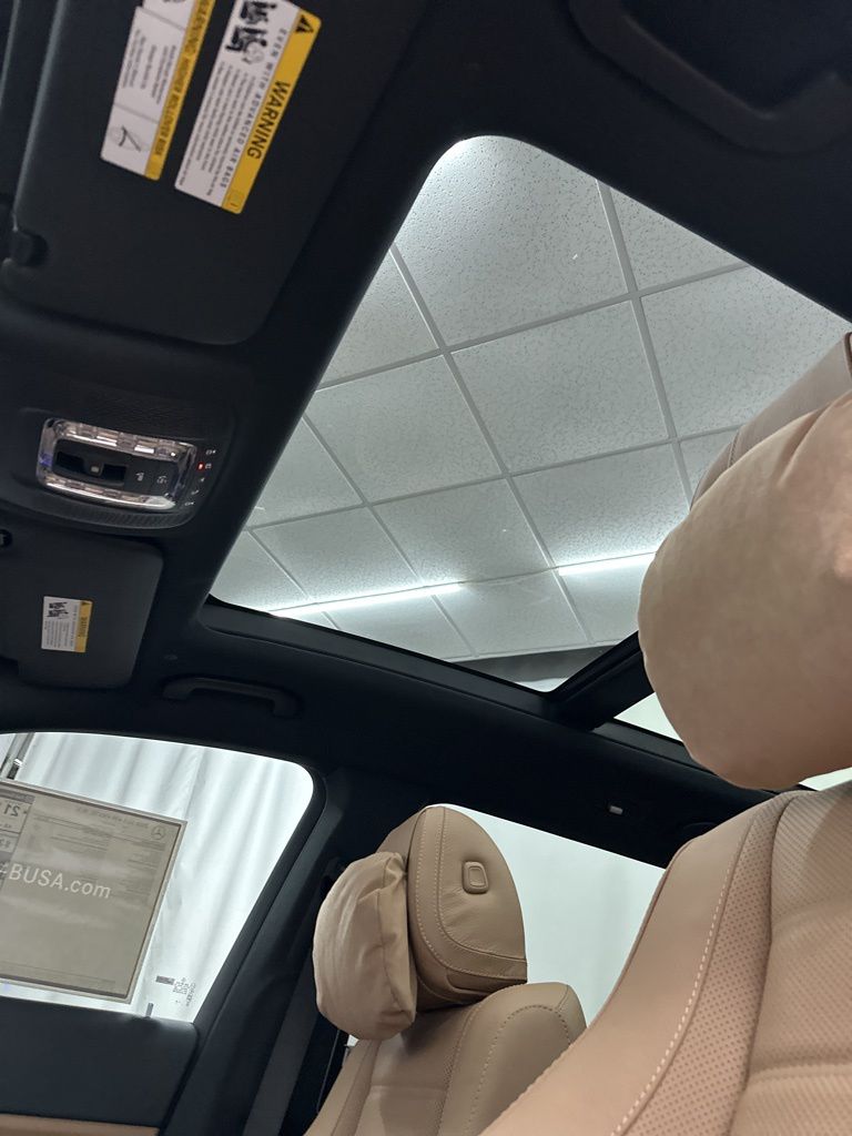 2026 Mercedes-Benz GLS 450 Image 35 of 36