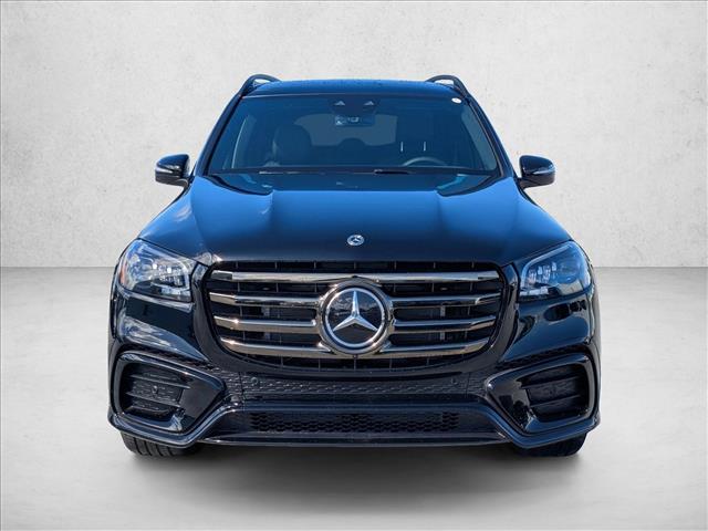 2026 Mercedes-Benz GLS 450 Image 2 of 19