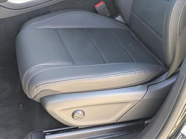 2026 Mercedes-Benz GLS 450 Image 12 of 19