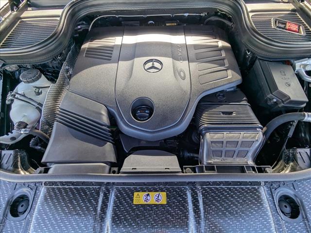 2026 Mercedes-Benz GLS 450 Image 8 of 19