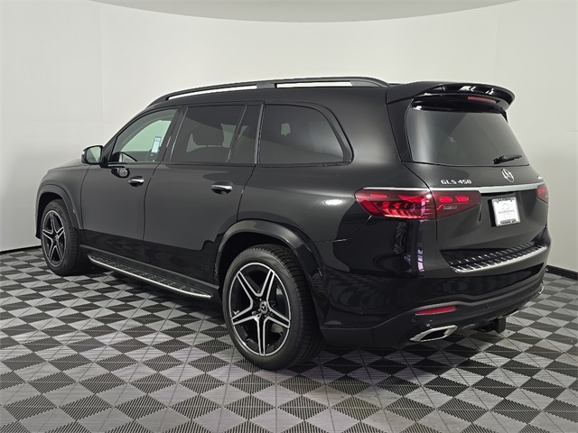 2026 Mercedes-Benz GLS 450 Image 7 of 32