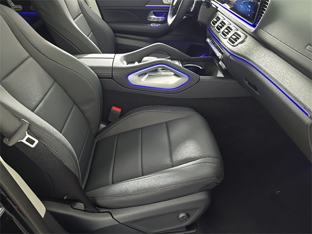 2026 Mercedes-Benz GLS 450 Image 13 of 32