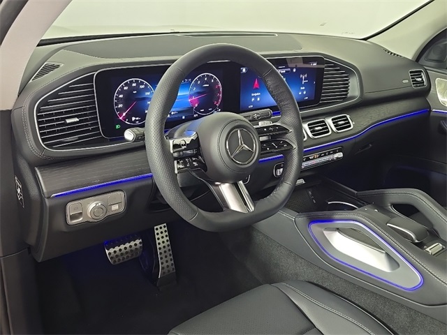 2026 Mercedes-Benz GLS 450 Image 14 of 32