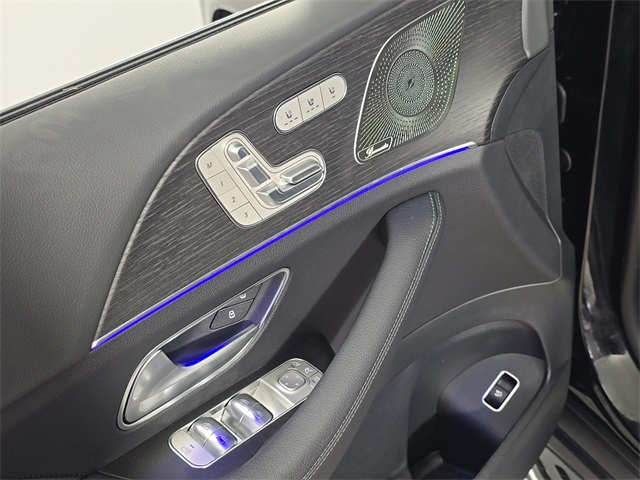 2026 Mercedes-Benz GLS 450 Image 21 of 32