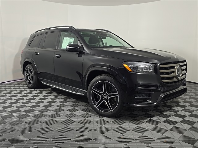 2026 Mercedes-Benz GLS 450 Image 3 of 32