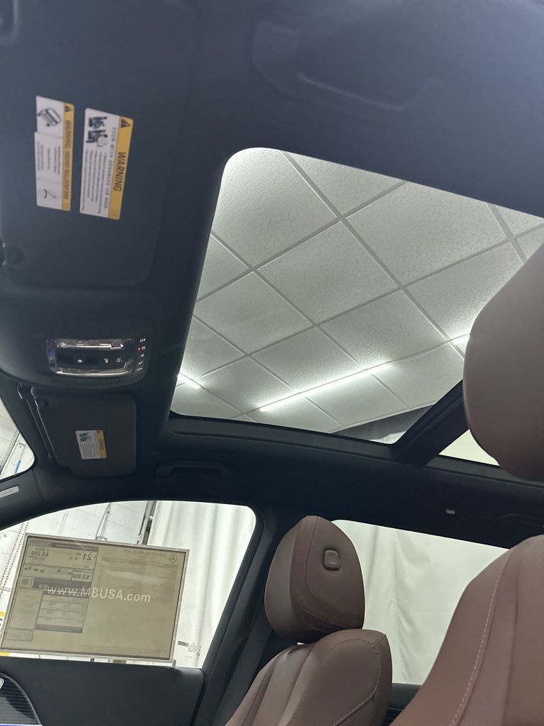 2026 Mercedes-Benz GLS 450 Image 21 of 36