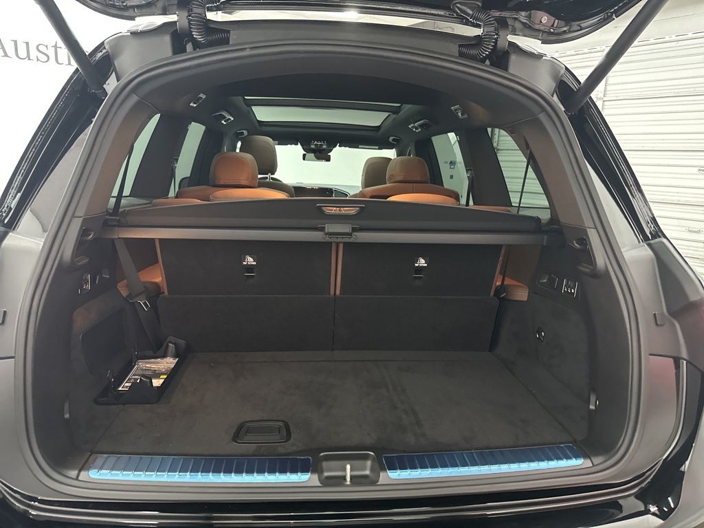 2026 Mercedes-Benz GLS 450 Image 10 of 36