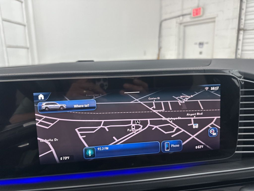 2026 Mercedes-Benz GLS 450 Image 27 of 36