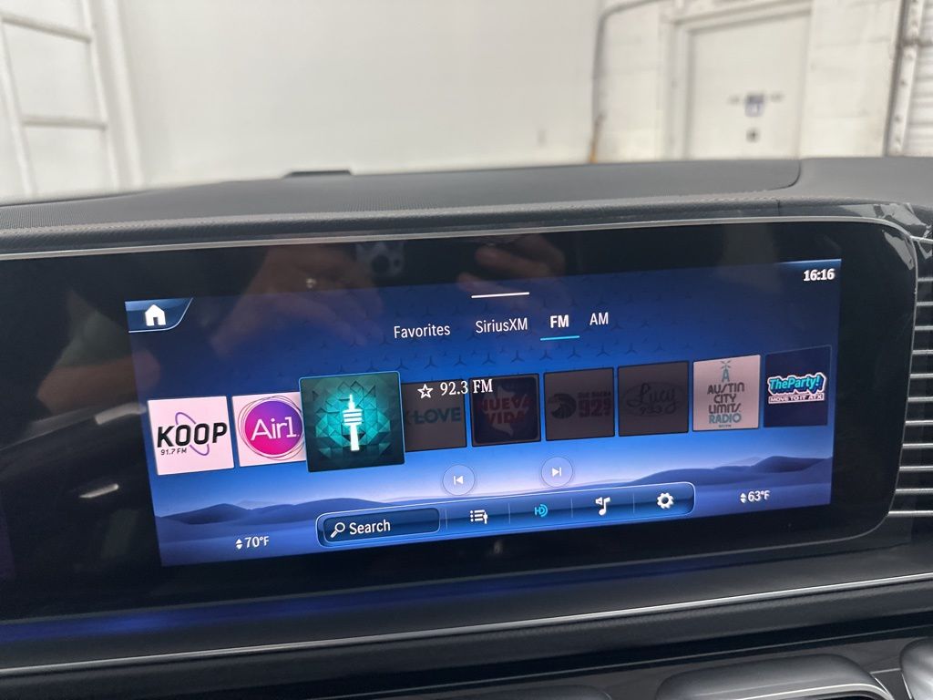 2026 Mercedes-Benz GLS 450 Image 25 of 36