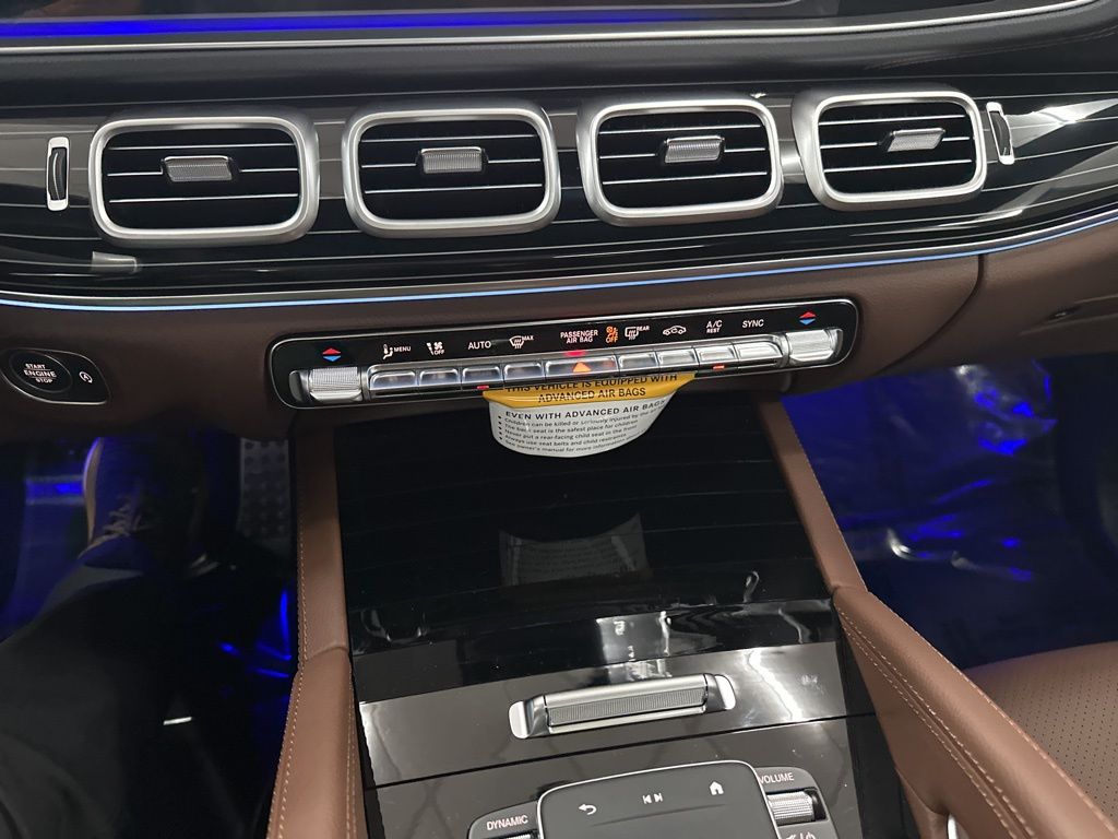 2026 Mercedes-Benz GLS 450 Image 33 of 36