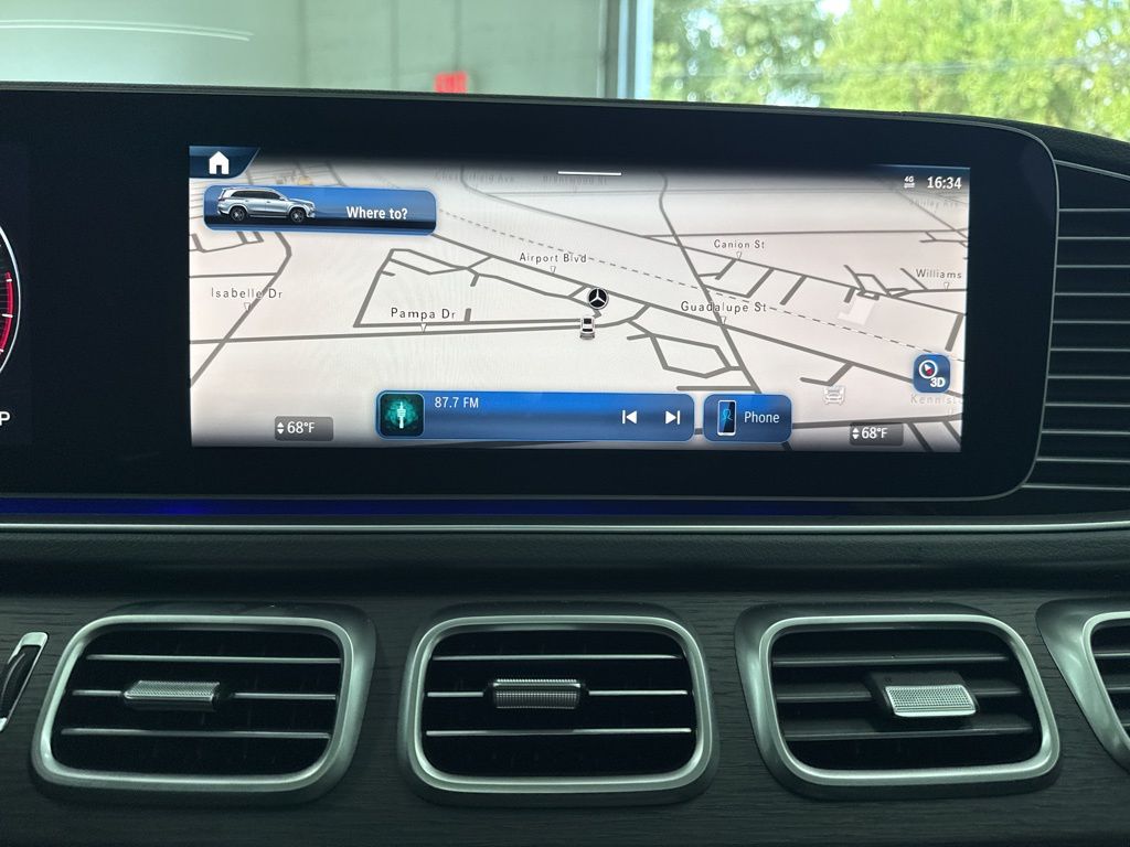 2026 Mercedes-Benz GLS 450 Image 31 of 39