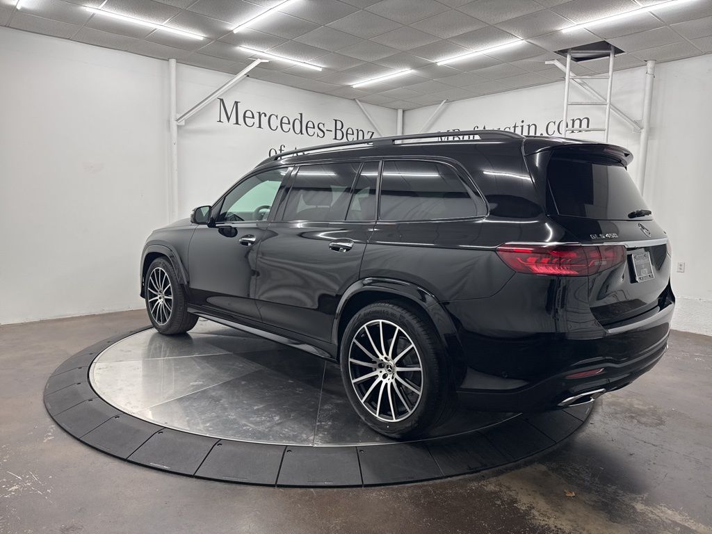 2026 Mercedes-Benz GLS 450 Image 7 of 39