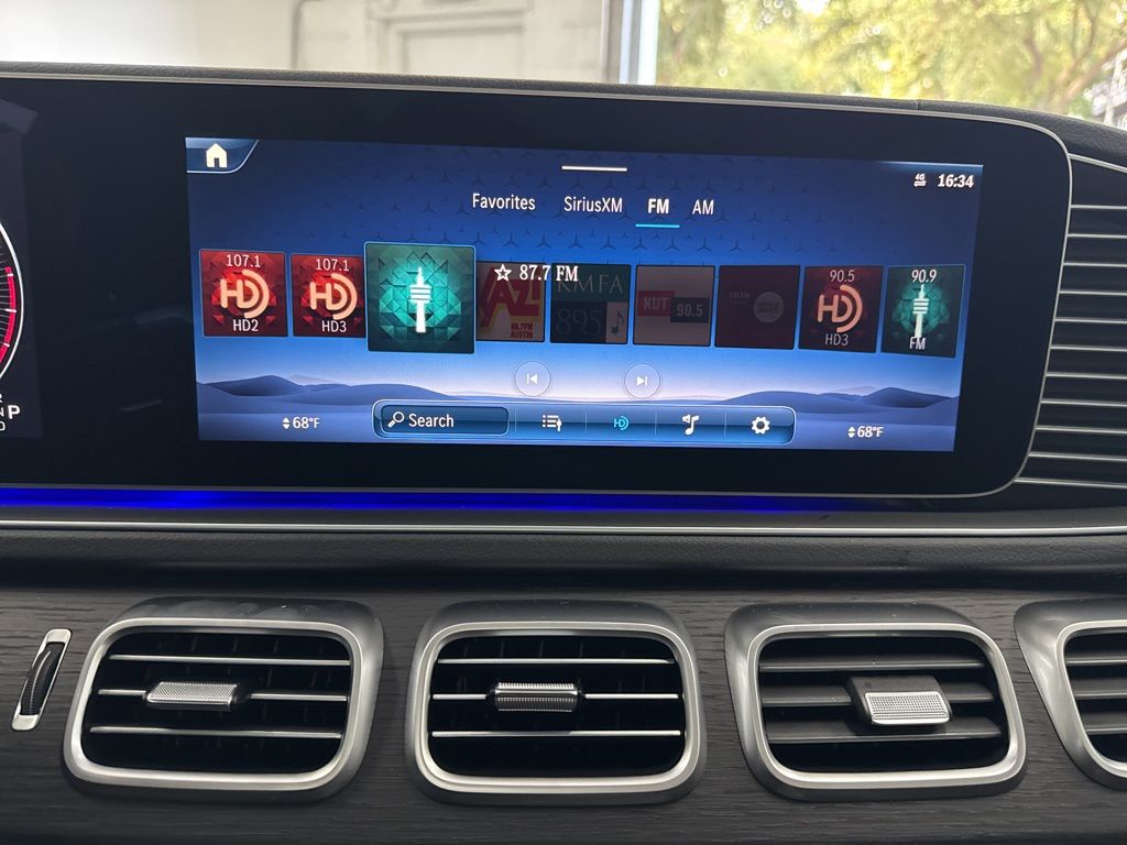 2026 Mercedes-Benz GLS 450 Image 30 of 39