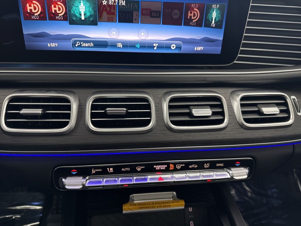 2026 Mercedes-Benz GLS 450 Image 29 of 39