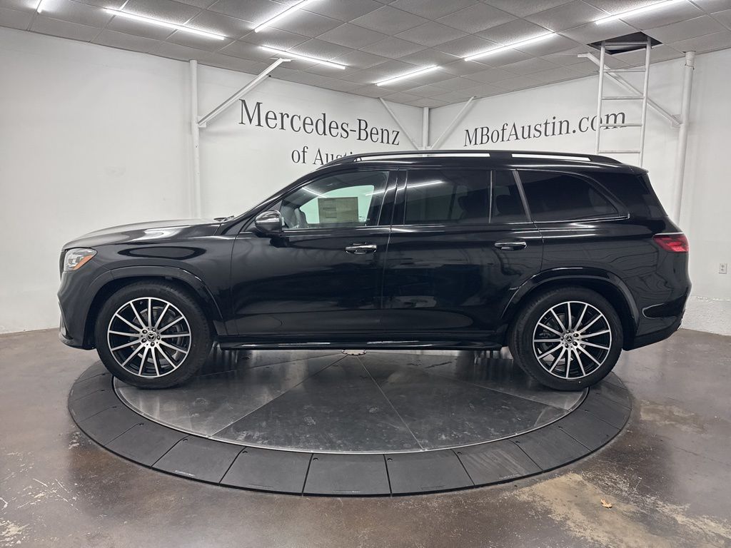 2026 Mercedes-Benz GLS 450 Image 8 of 39