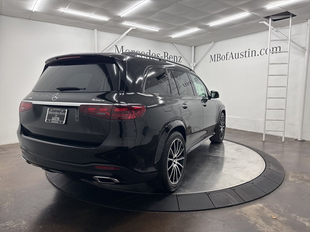2026 Mercedes-Benz GLS 450 Image 5 of 39