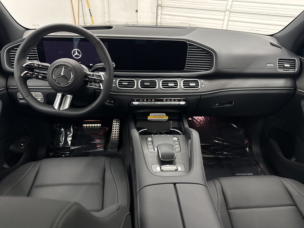 2026 Mercedes-Benz GLS 450 Image 25 of 39
