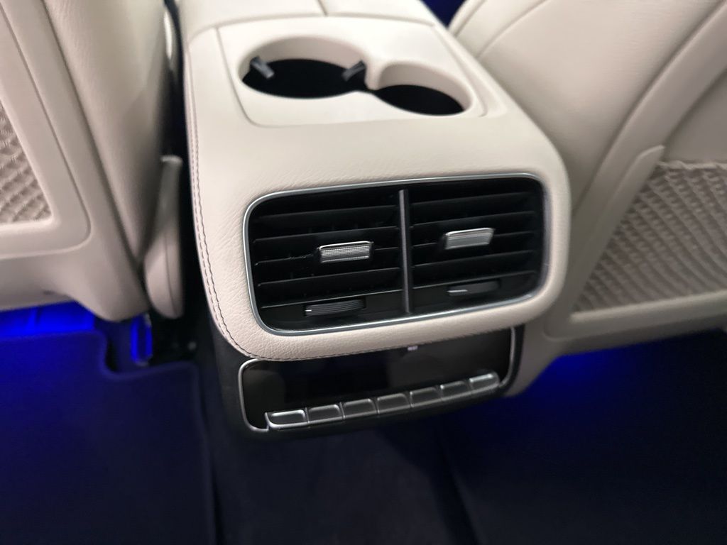 2026 Mercedes-Benz GLS 450 Image 27 of 36