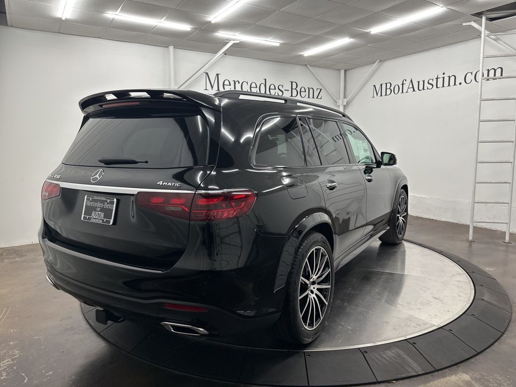 2026 Mercedes-Benz GLS 450 Image 5 of 36