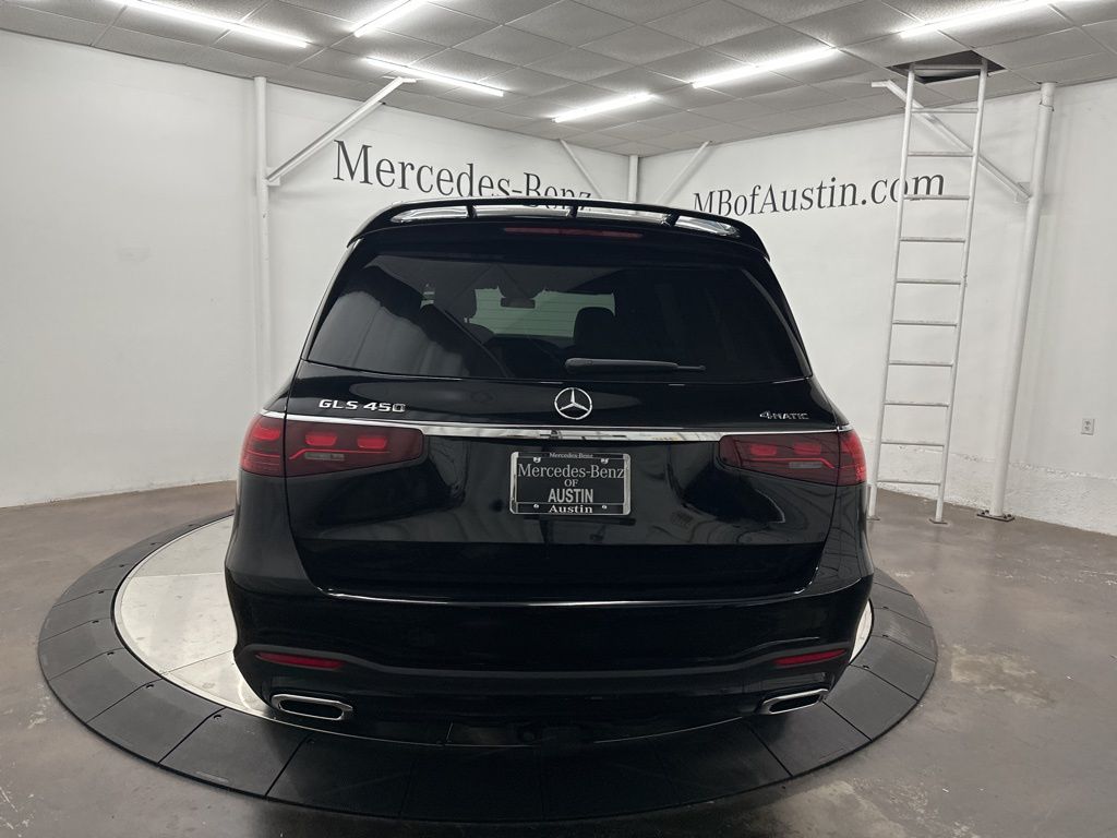 2026 Mercedes-Benz GLS 450 Image 6 of 36