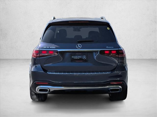 2026 Mercedes-Benz GLS 450 Image 5 of 17