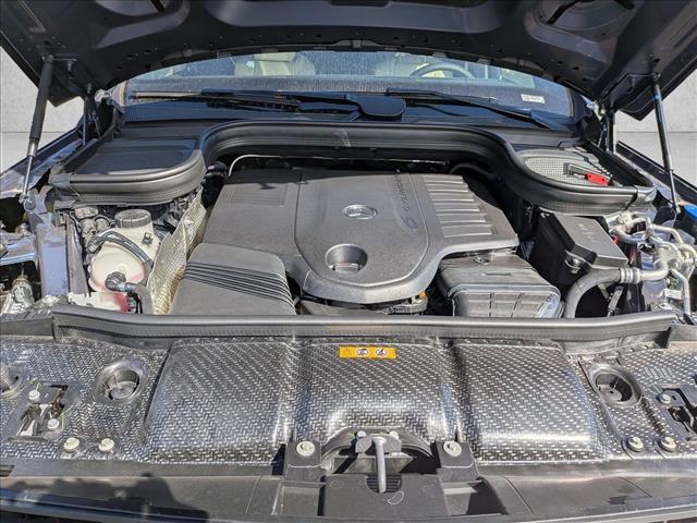 2026 Mercedes-Benz GLS 450 Image 8 of 17