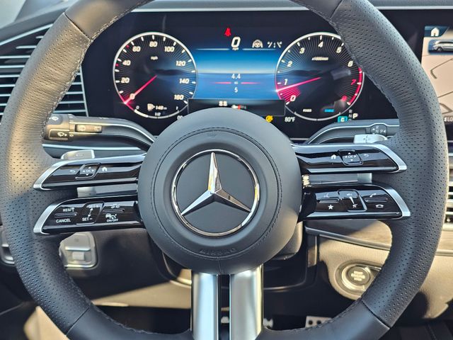 2026 Mercedes-Benz GLS 450 Image 25 of 40