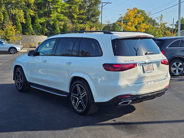 2026 Mercedes-Benz GLS 450 Image 8 of 40
