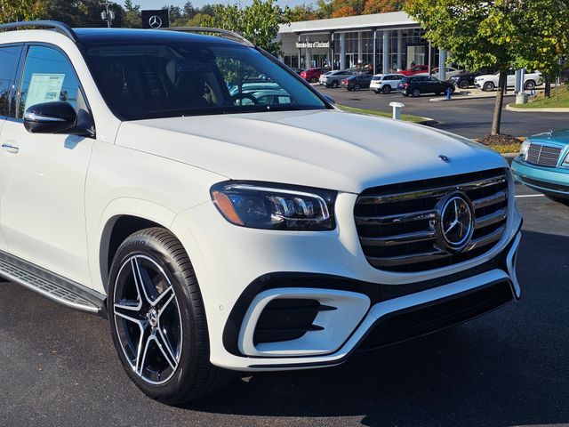 2026 Mercedes-Benz GLS 450 Image 3 of 40