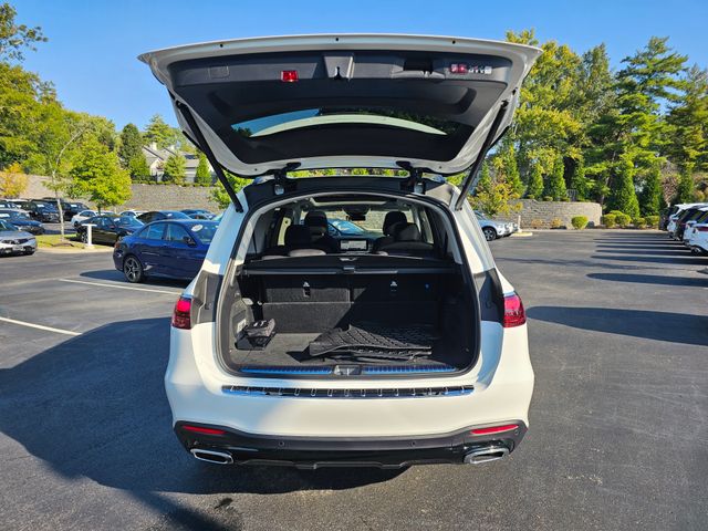 2026 Mercedes-Benz GLS 450 Image 35 of 40