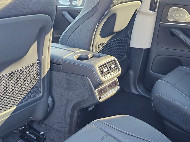 2026 Mercedes-Benz GLS 450 Image 37 of 40