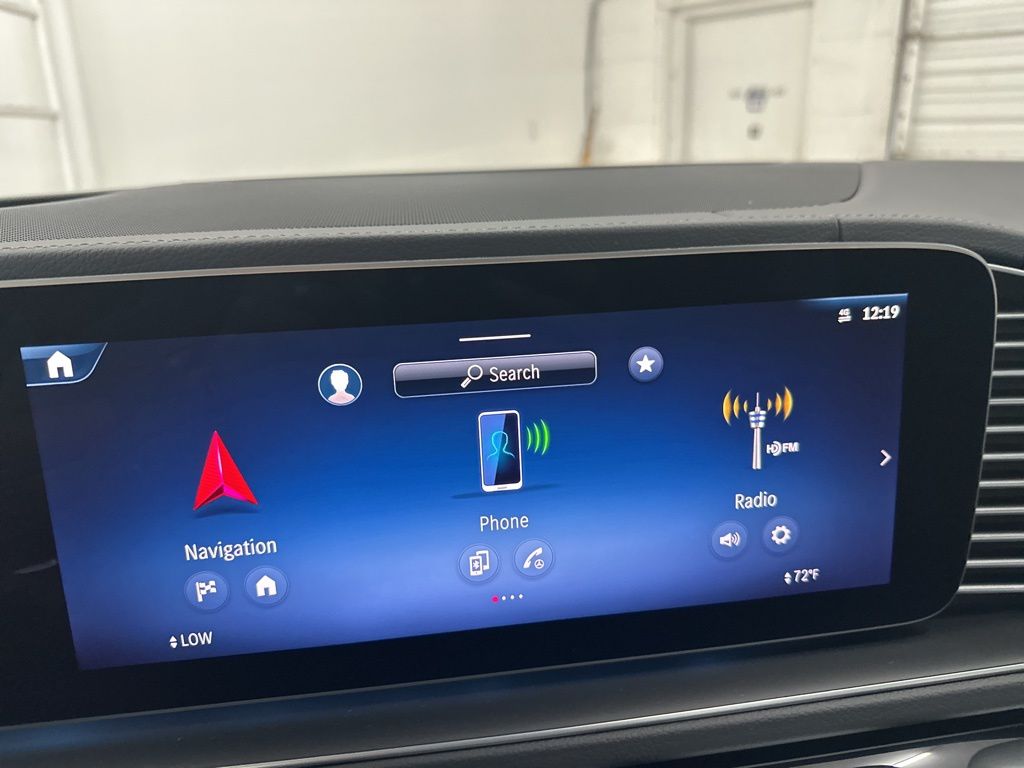 2026 Mercedes-Benz GLS 450 Image 25 of 36