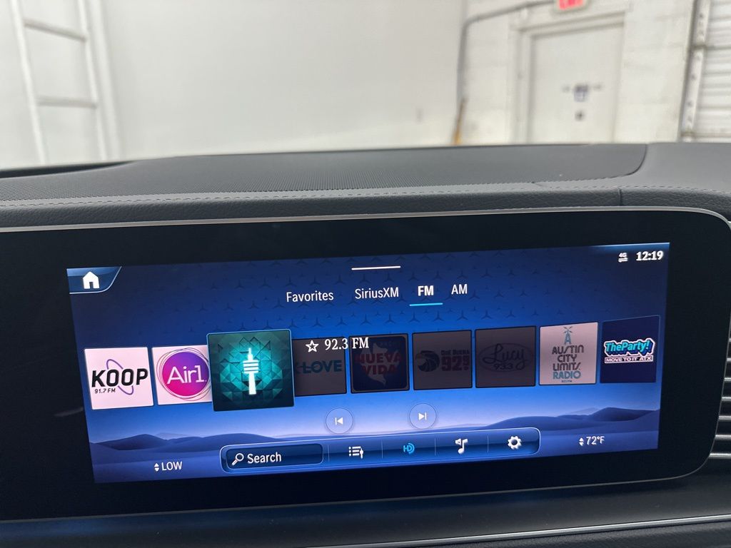 2026 Mercedes-Benz GLS 450 Image 24 of 36