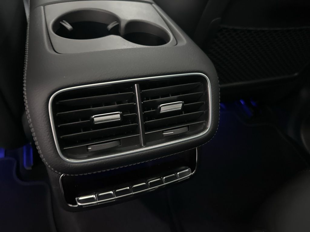 2026 Mercedes-Benz GLS 450 Image 28 of 36