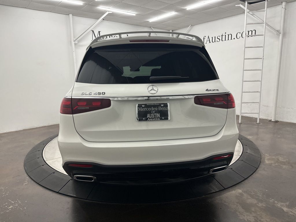 2026 Mercedes-Benz GLS 450 Image 6 of 36