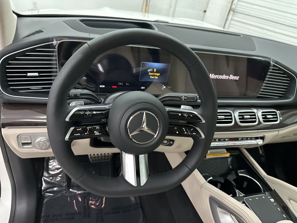 2026 Mercedes-Benz GLS 450 Image 17 of 36