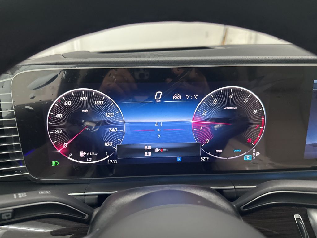 2026 Mercedes-Benz GLS 450 Image 20 of 36