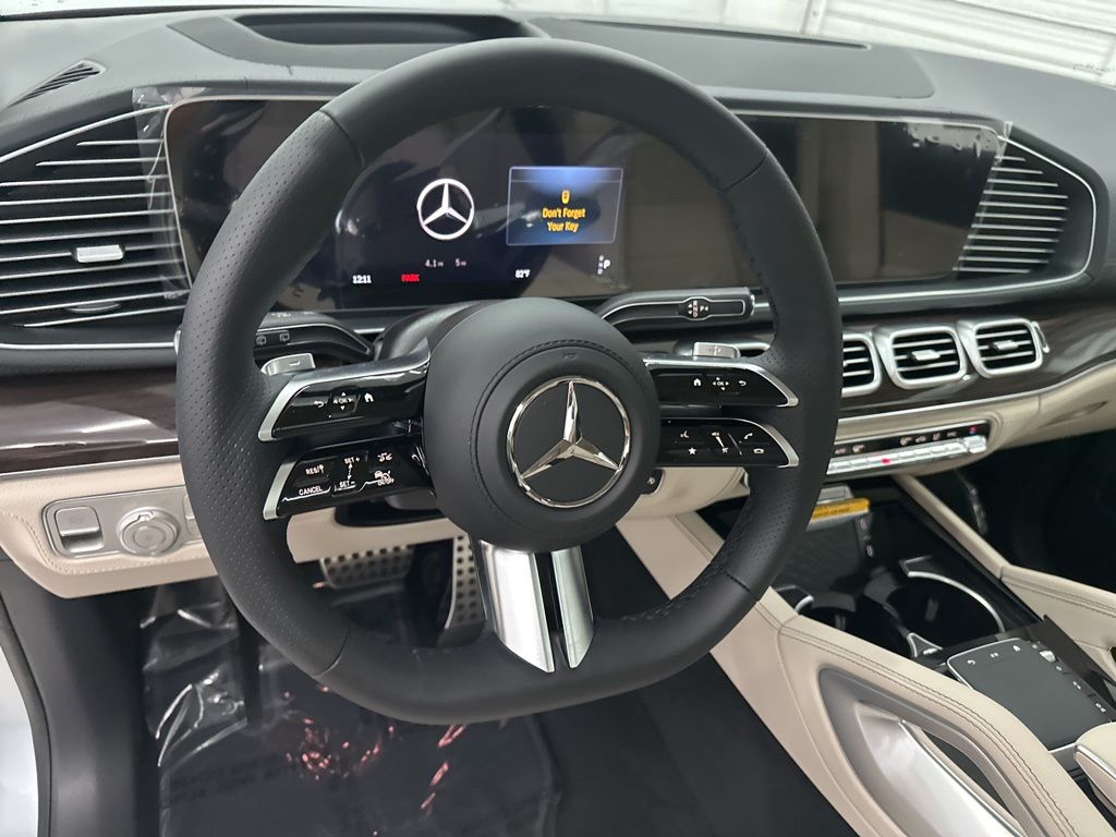 2026 Mercedes-Benz GLS 450 Image 19 of 36