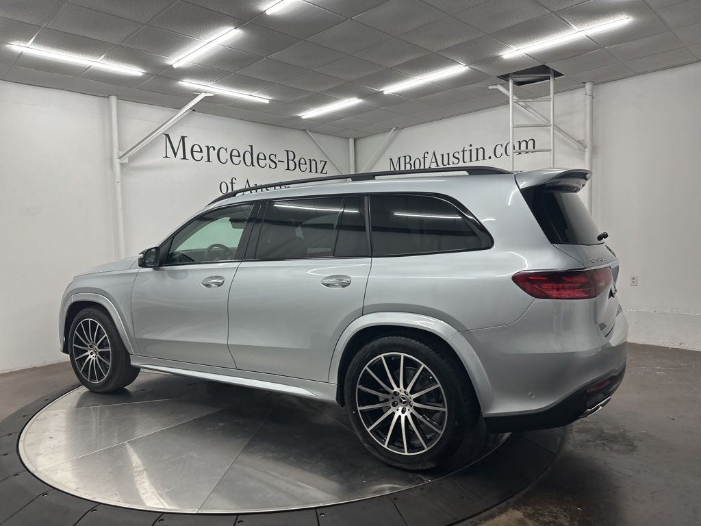 2026 Mercedes-Benz GLS 450 Image 7 of 36
