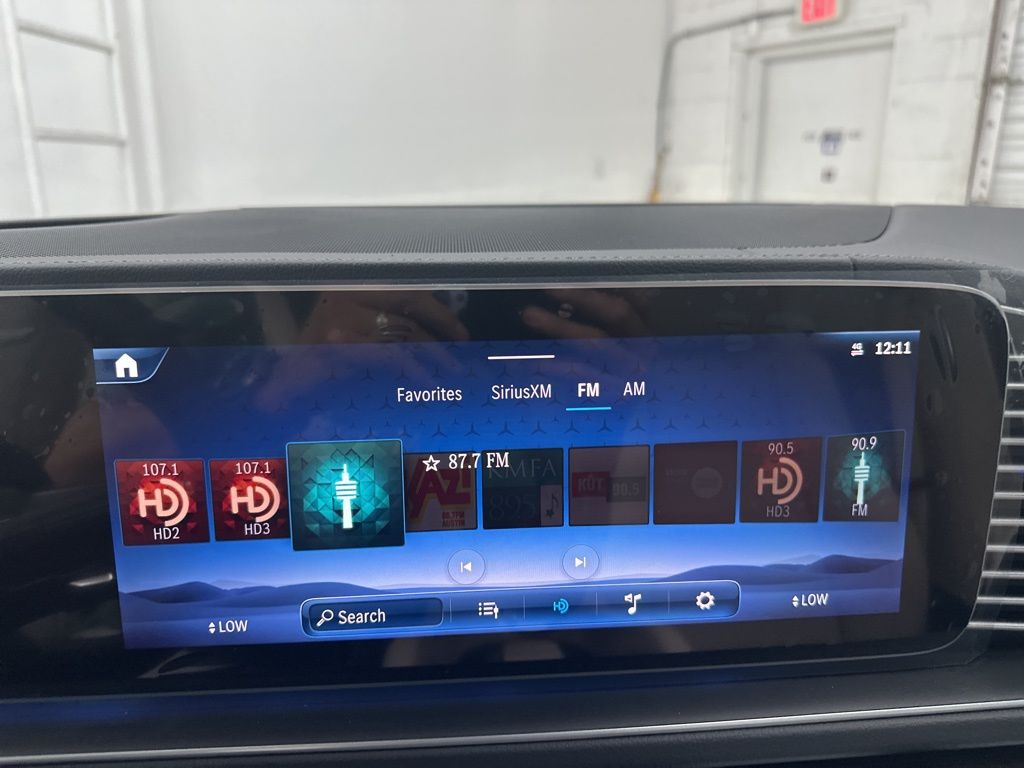 2026 Mercedes-Benz GLS 450 Image 24 of 36