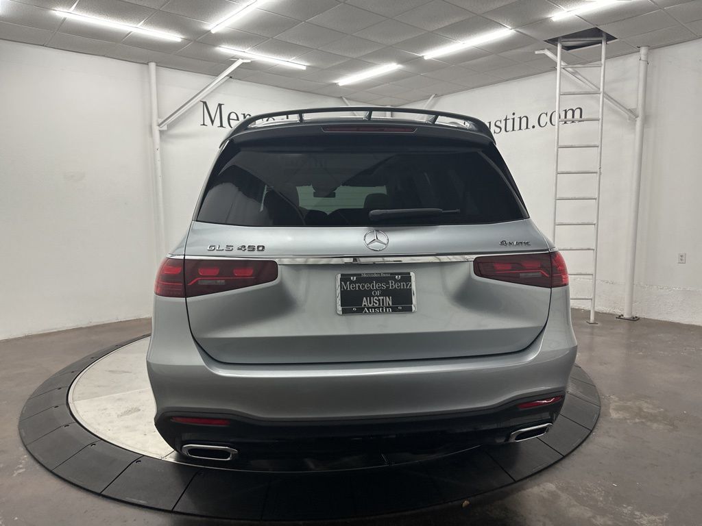 2026 Mercedes-Benz GLS 450 Image 6 of 36
