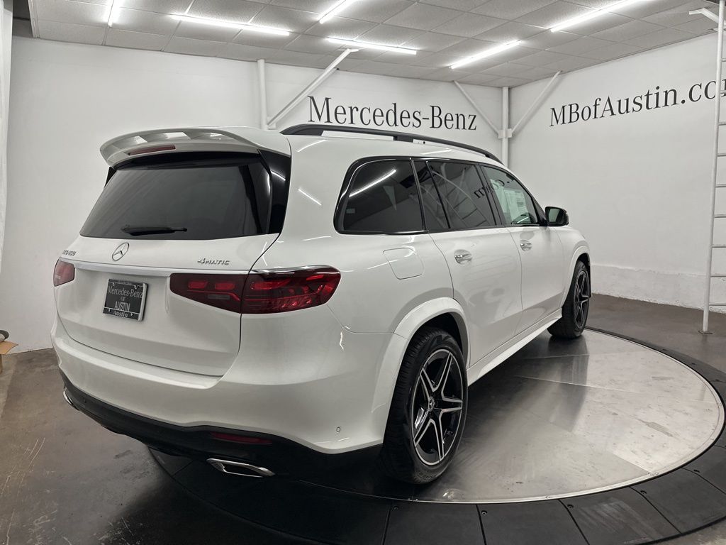 2026 Mercedes-Benz GLS 450 Image 5 of 36