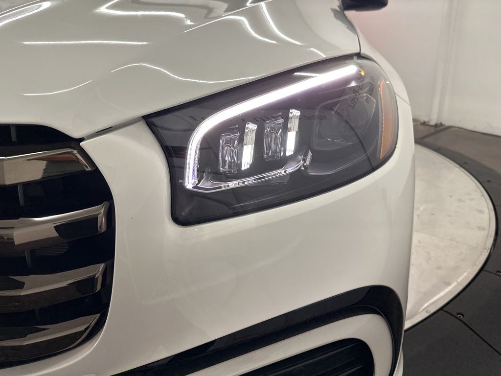 2026 Mercedes-Benz GLS 450 Image 27 of 36