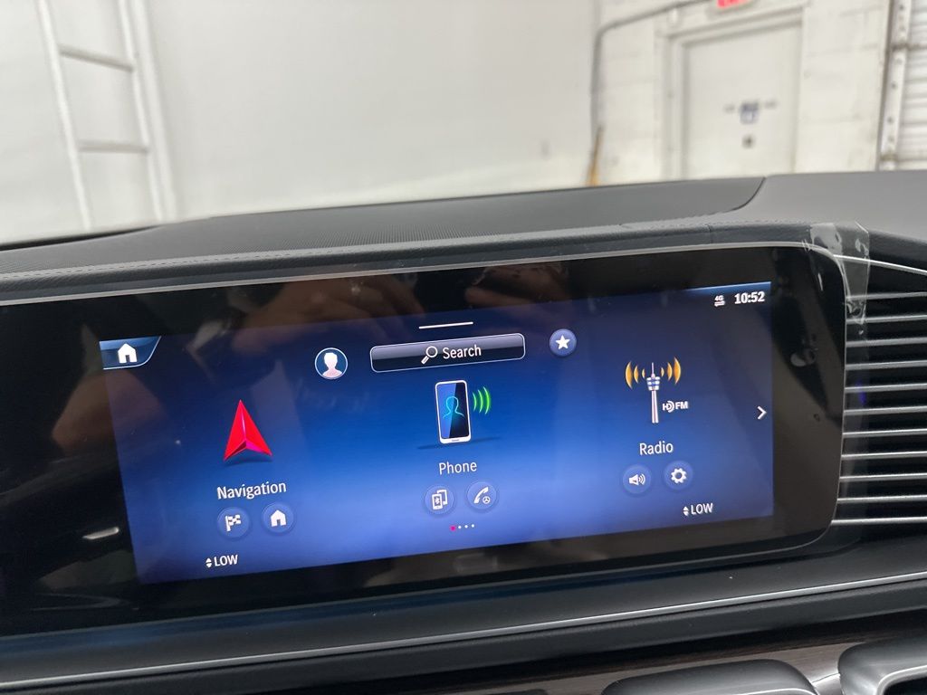 2026 Mercedes-Benz GLS 450 Image 24 of 36