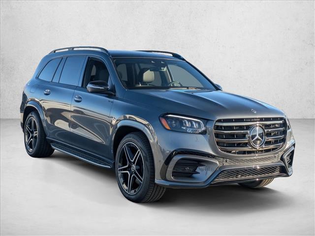 2026 Mercedes-Benz GLS 450 Image 2 of 16